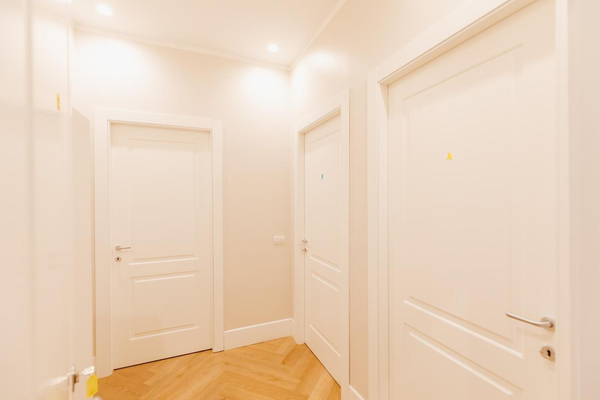 ホテル Residenza Umberto I ナポリ エクステリア 写真