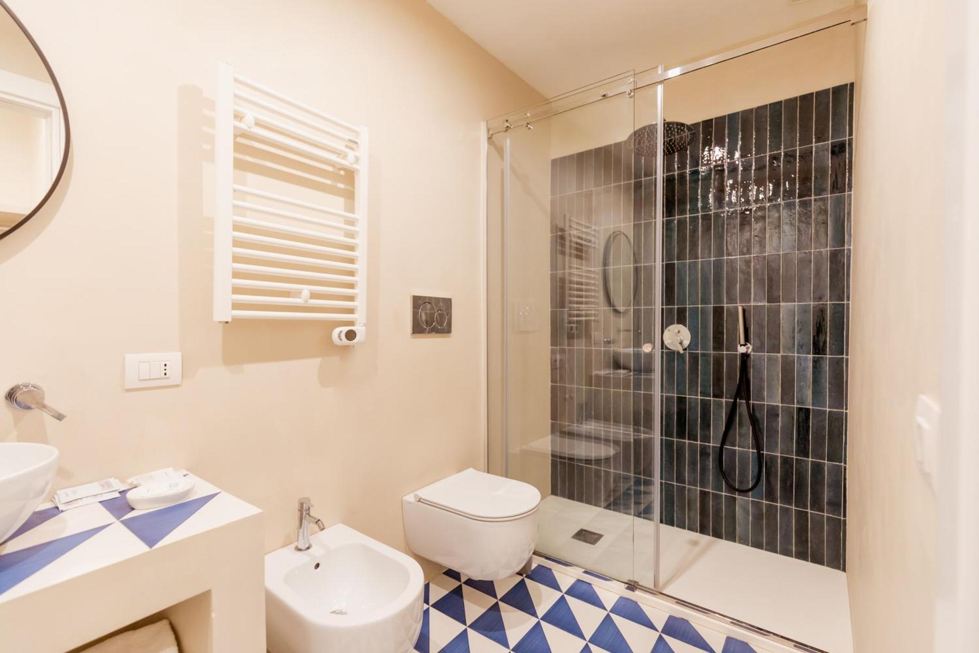 ホテル Residenza Umberto I ナポリ エクステリア 写真